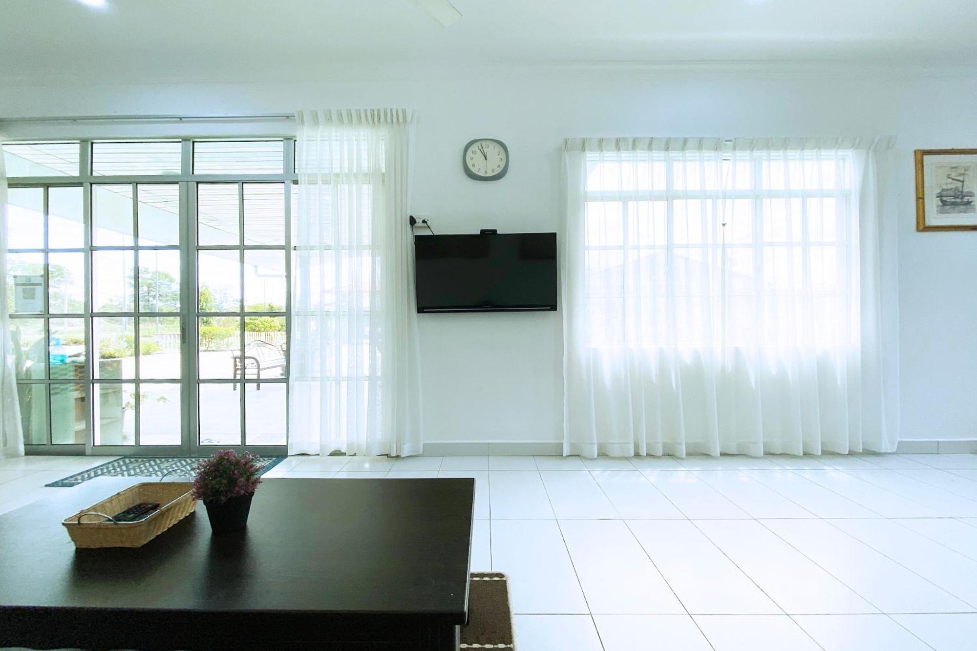 Oyo Home 90230 Dh Residence Kota Belud Exterior photo