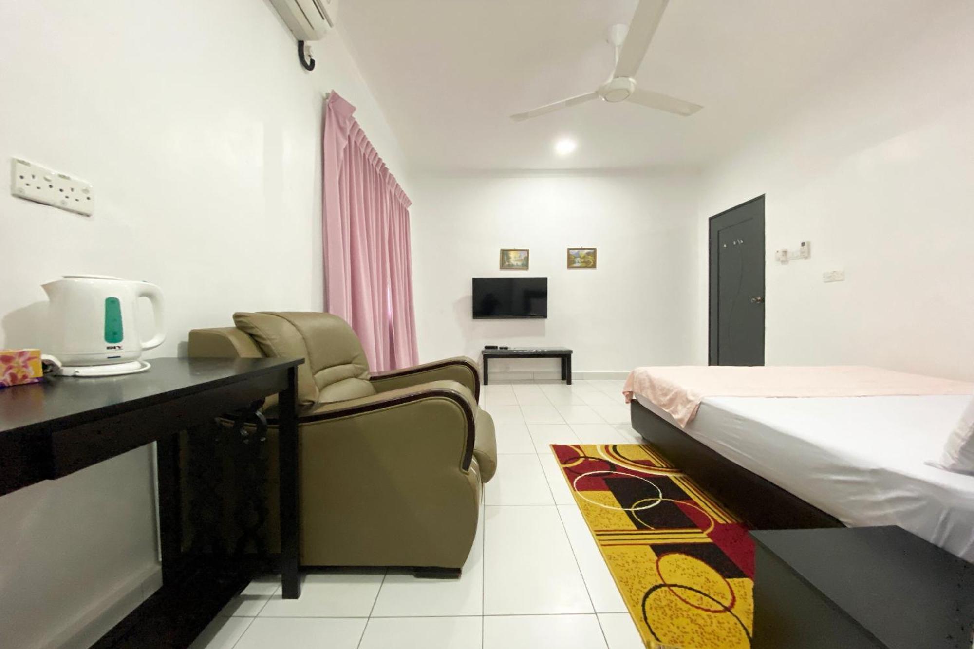 Oyo Home 90230 Dh Residence Kota Belud Exterior photo